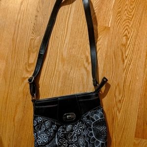 Isaac Mizrahi cross body purse